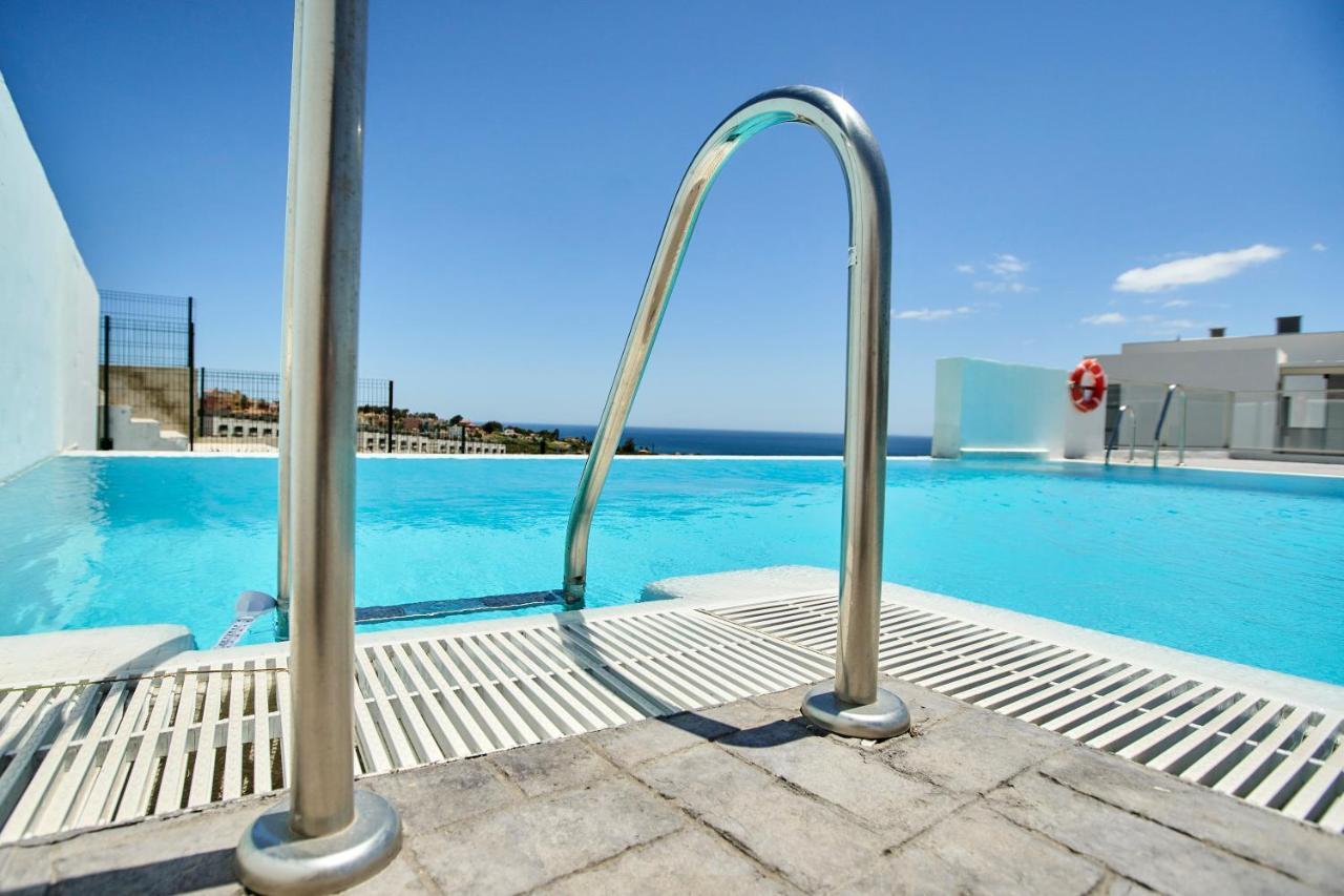 Penthouse With Stunning View And Rooftop Terrace Manilva Buitenkant foto